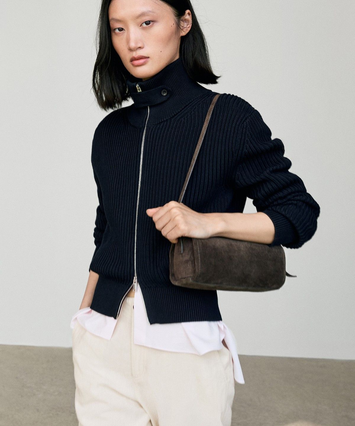마시모두띠(MASSIMO DUTTI) 100% 코튼 칼라 디테일 니트 가디건