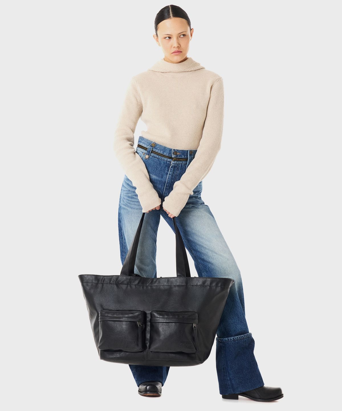 이스트팩(EASTPAK) 이스트팩 X 에곤랩 레더 토트백 L Leather