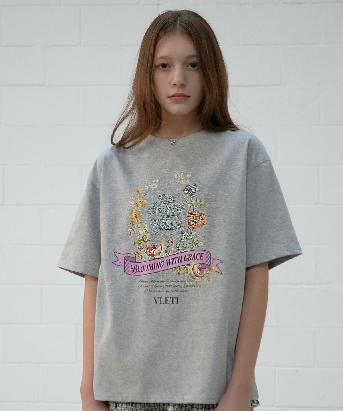 블레티(VLETI) Oversized Floral Digital Print Short Sleeve Tee (gray)