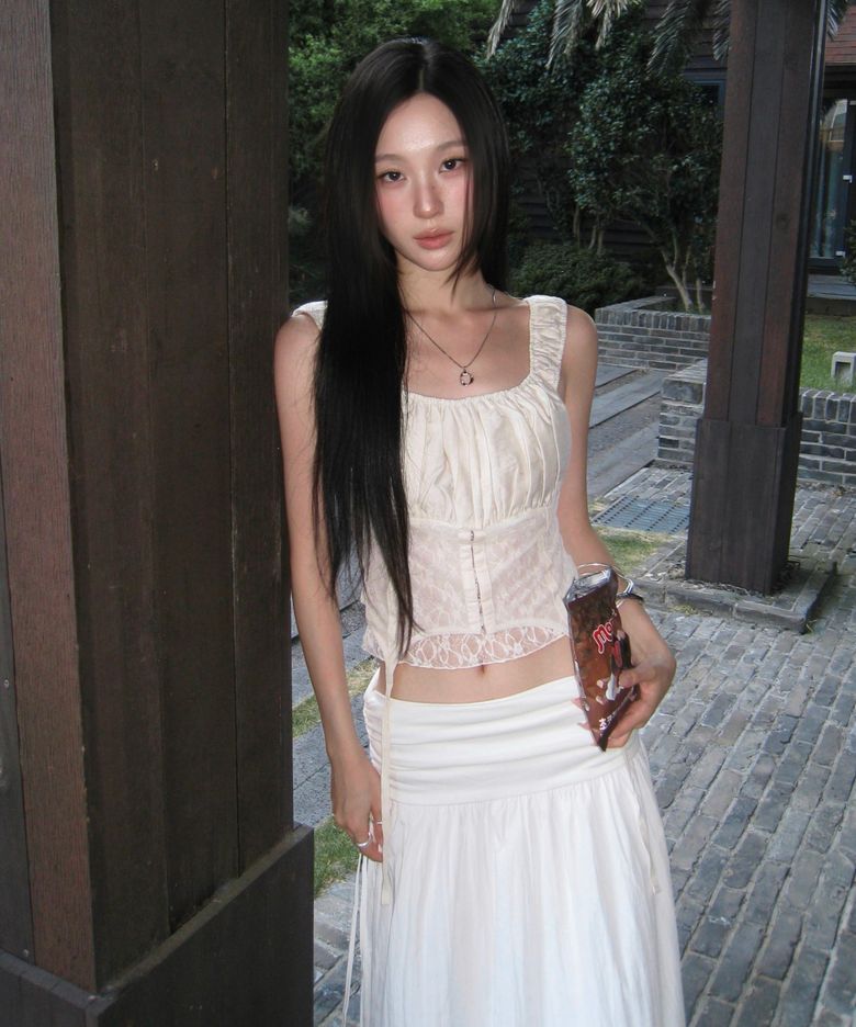 후크 셔링 나시 블라우스_MIWBNG916G