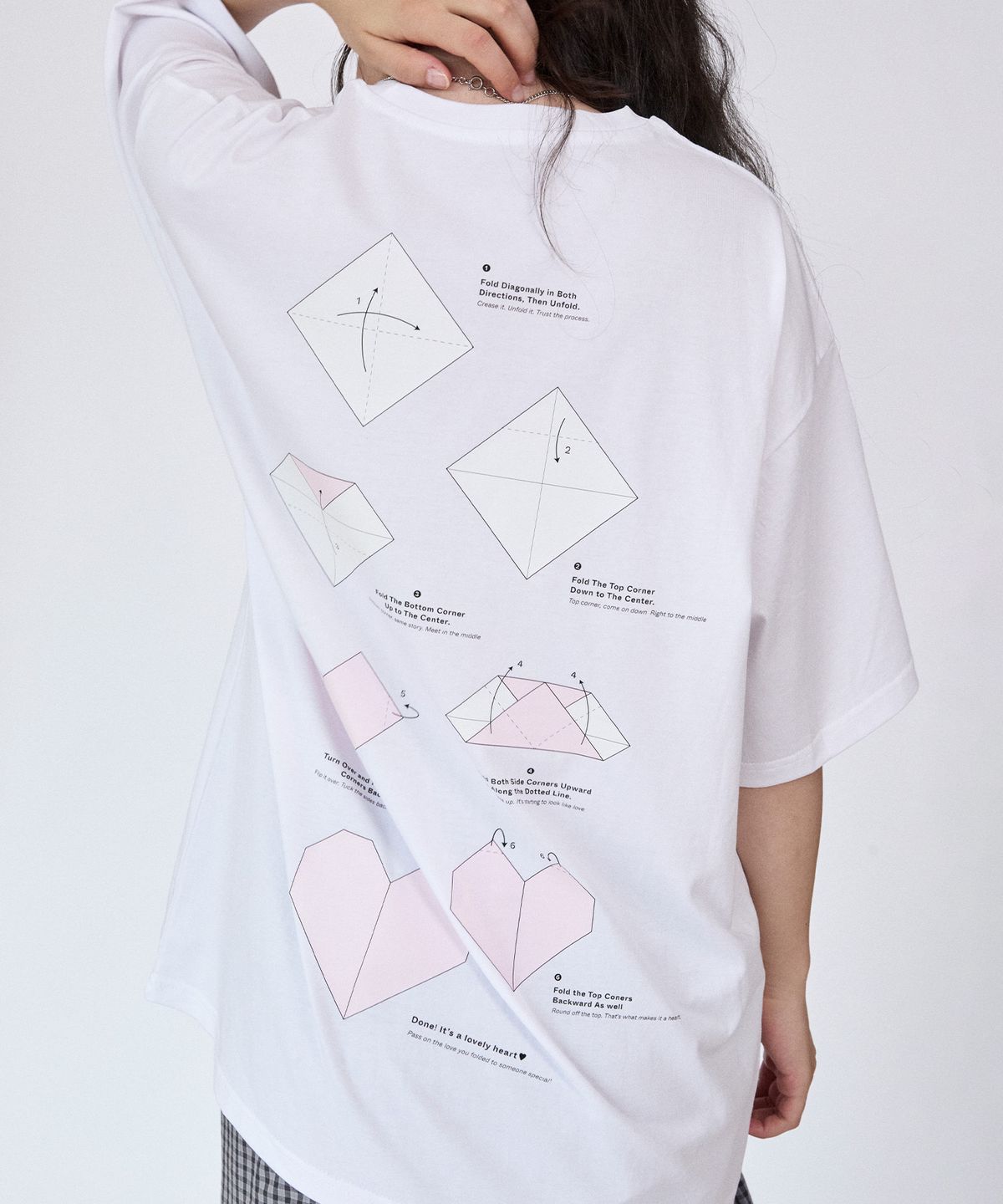 홀페이퍼(WHOLE PAPER) 하트 종이접기 그래픽 티셔츠 (화이트)