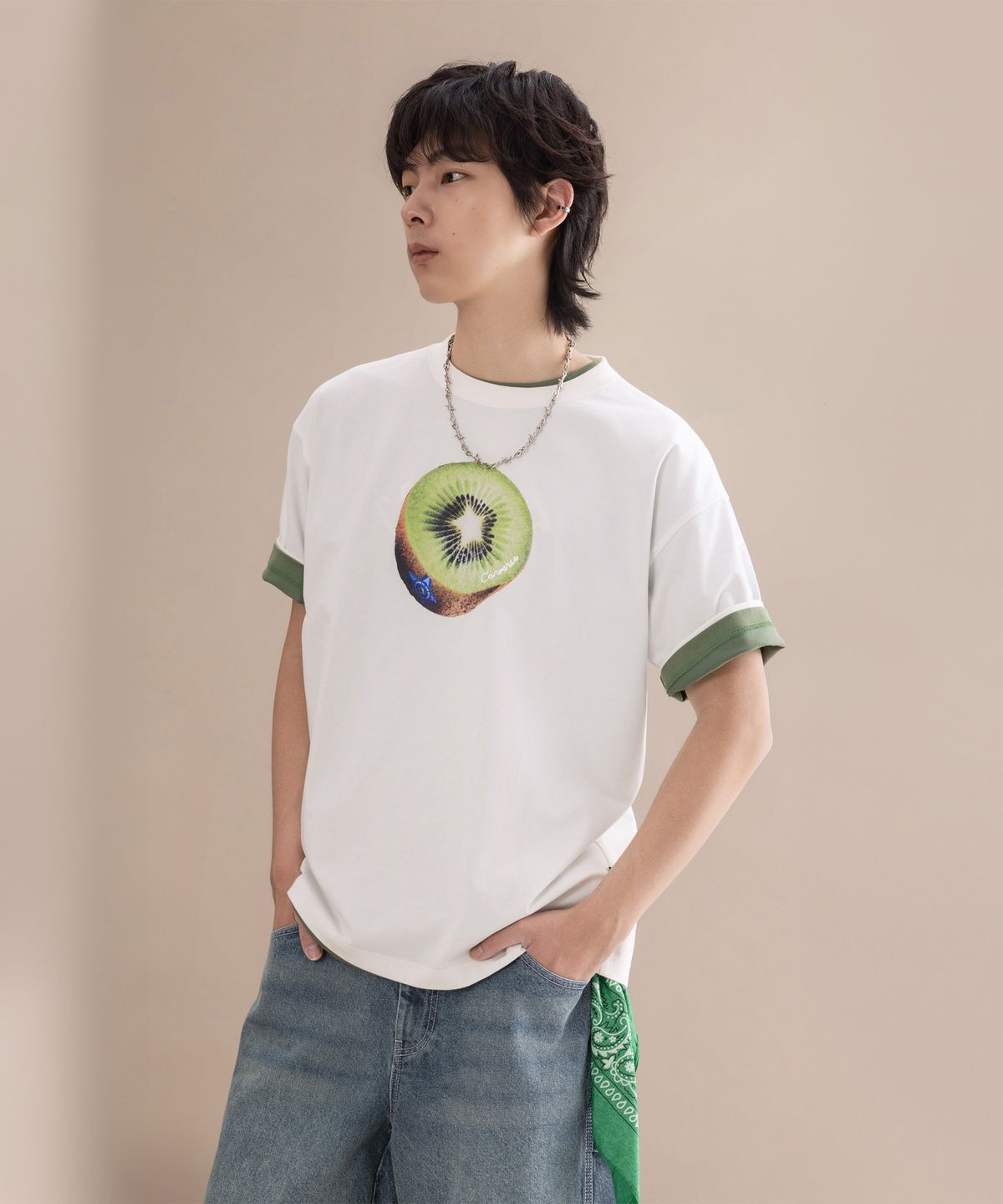 컨버스(CONVERSE) 소로나 프루트 그래픽 티셔츠 화이트 MCK077-001