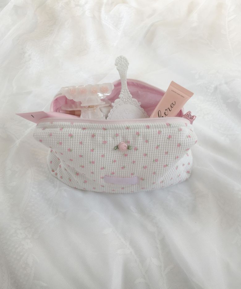 Rosebud Waffle Pouch - WHITE