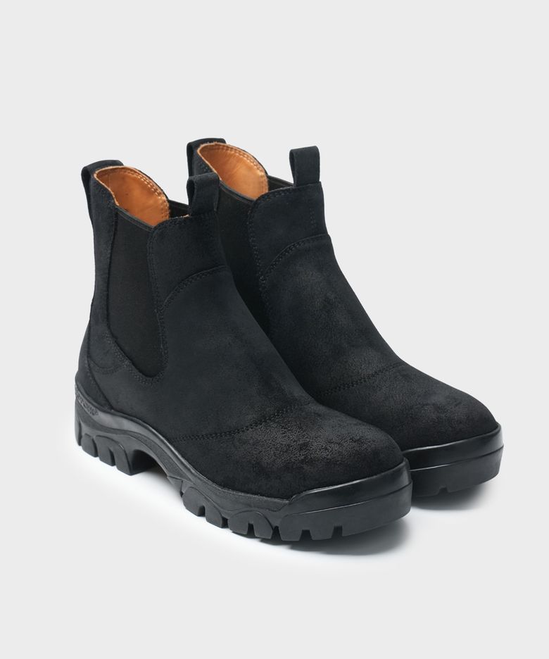 RAINNER-01 / BLACK