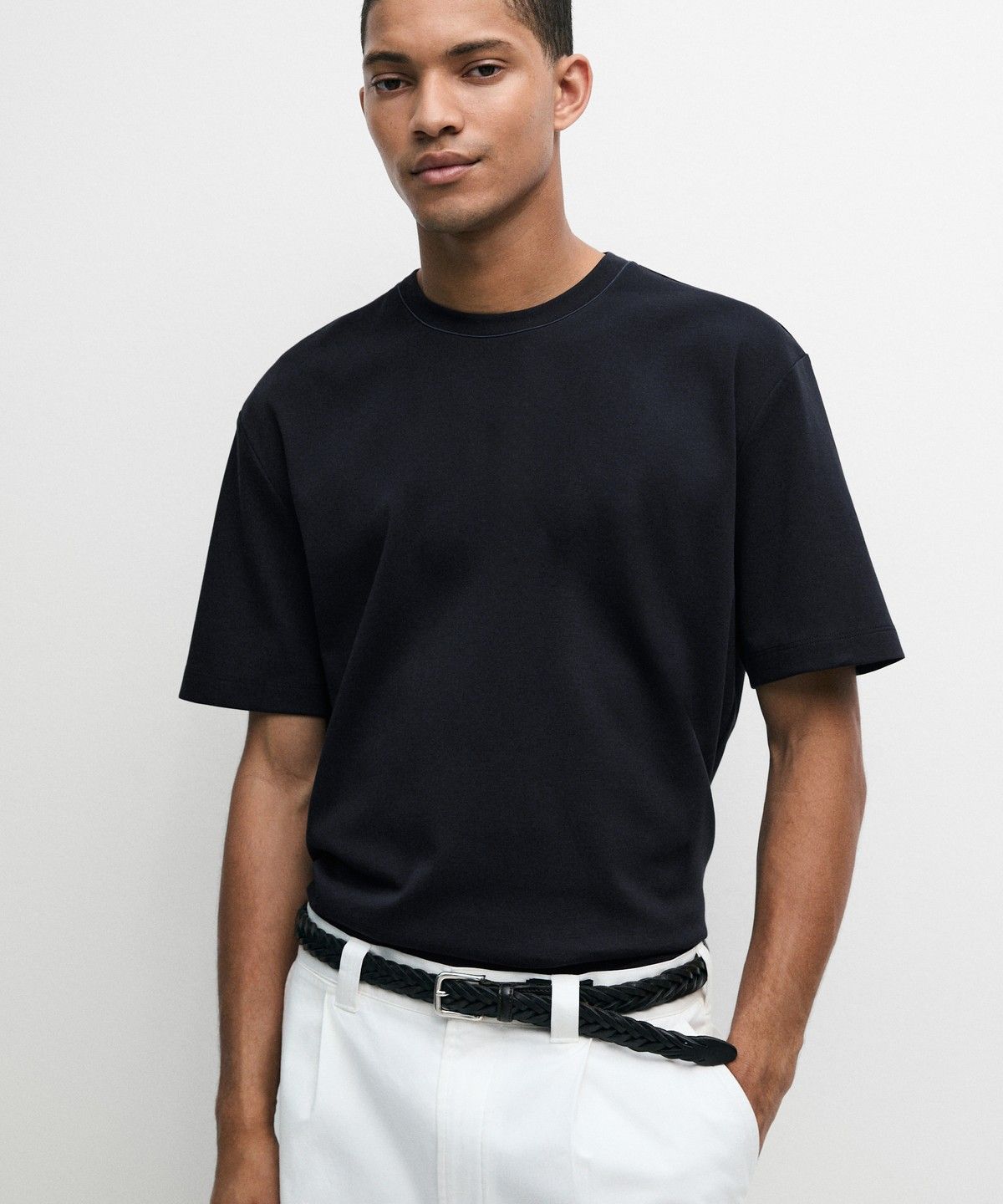 마시모두띠(MASSIMO DUTTI) 배색 라운드넥 반팔 티셔츠