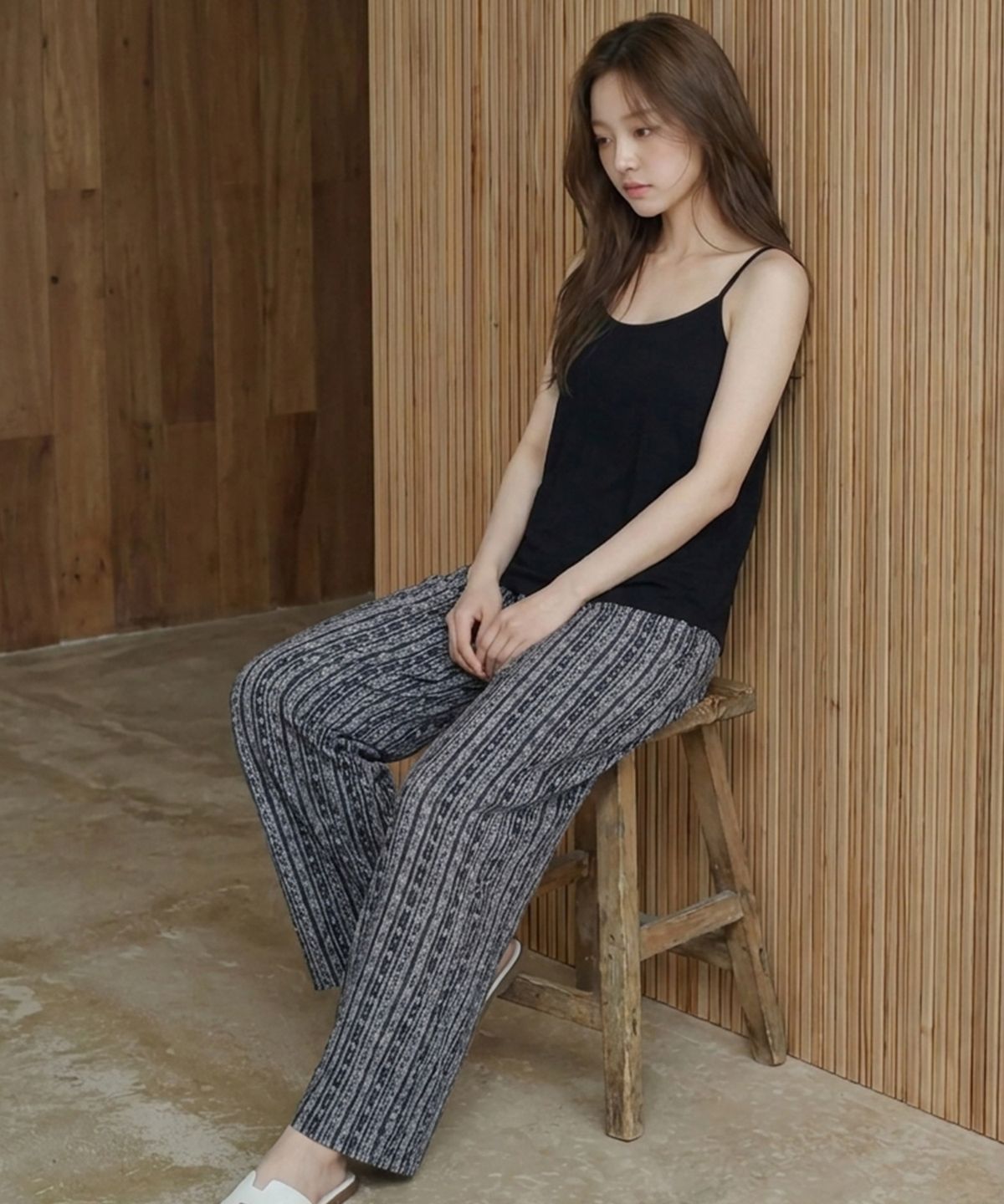 댑(DAB) 블룸 쉐도우 플리츠 주름 팬츠 9부