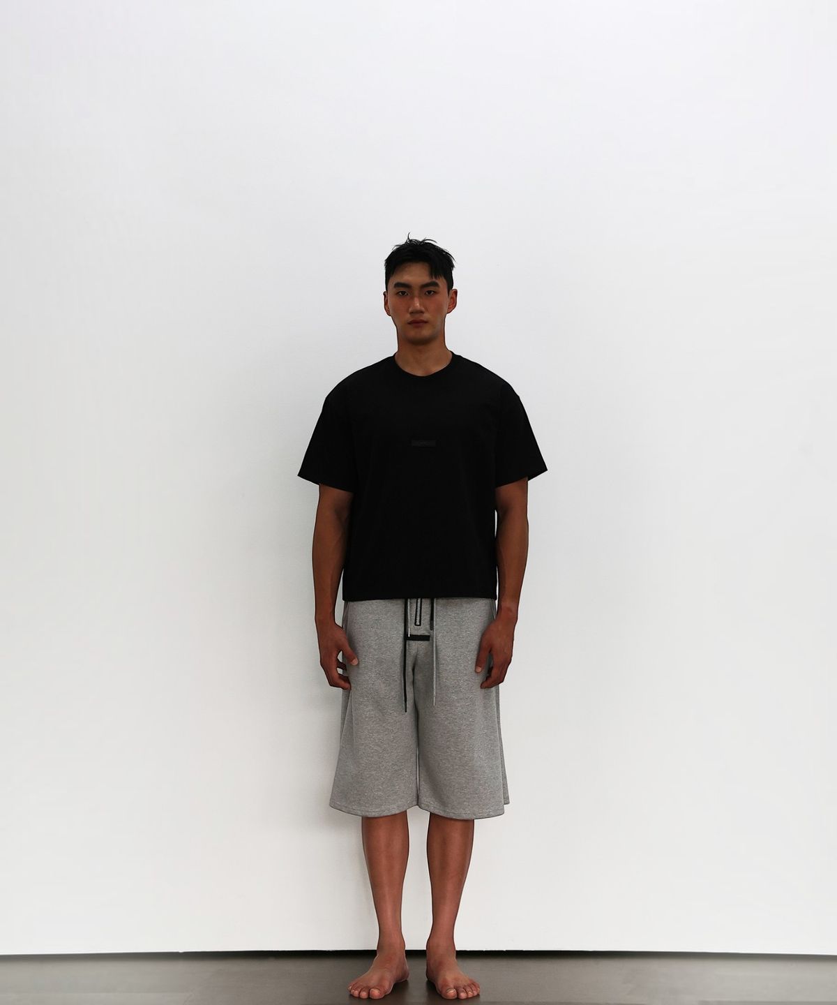 엑세스(XX) XX Back Slit Crop Over Short Sleeve T-shirt Black