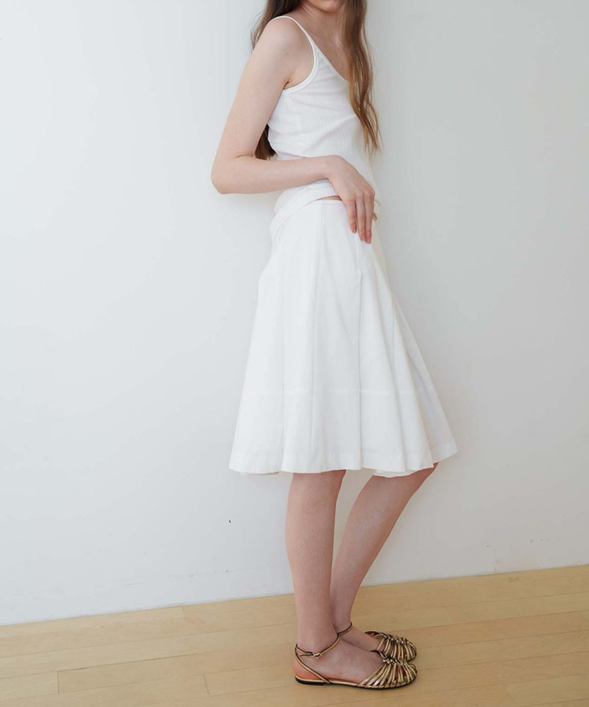 스러움(SEUREOUM) Classic Cotton Pleats Skirt_White