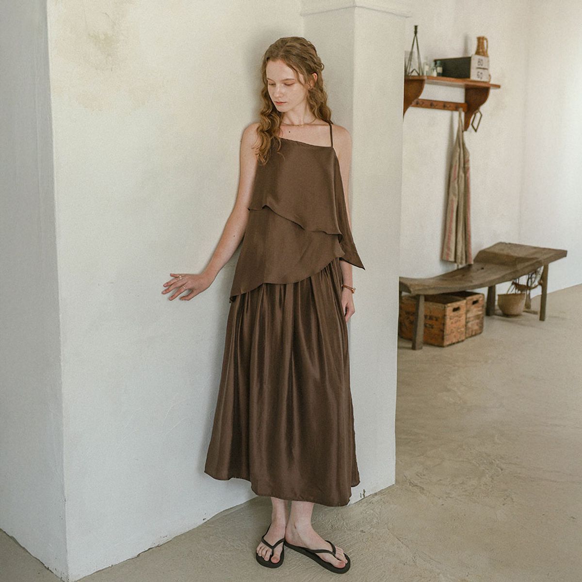 프라우드 마리(PROUD MARY) PM_Satin layered top and skirt set_BROWN
