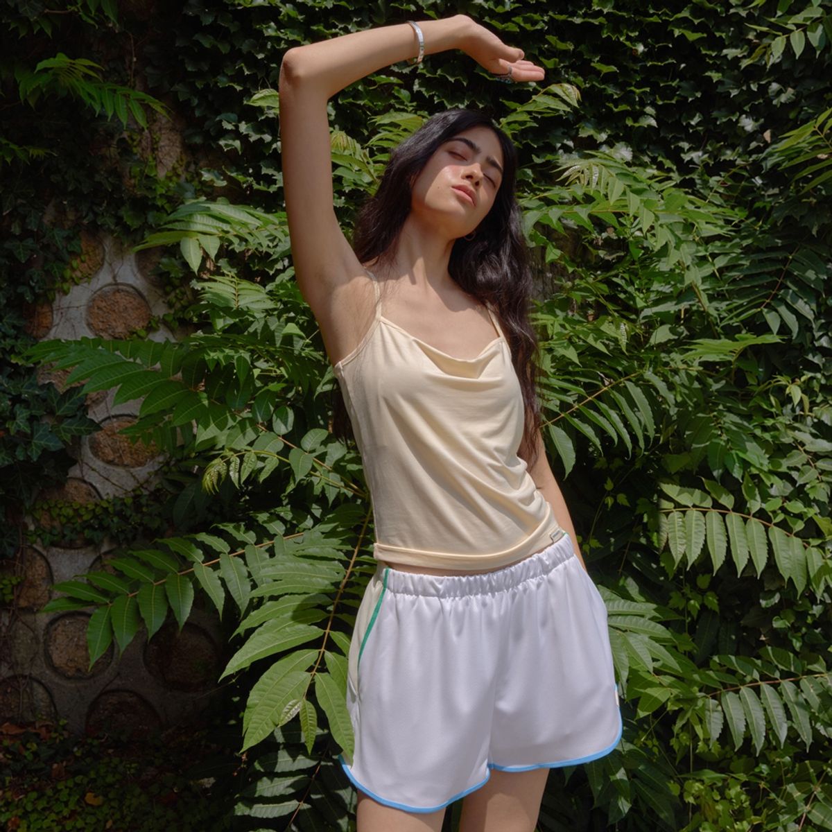 아우어솔티(OURSAALTY) Holiday Shorts / White
