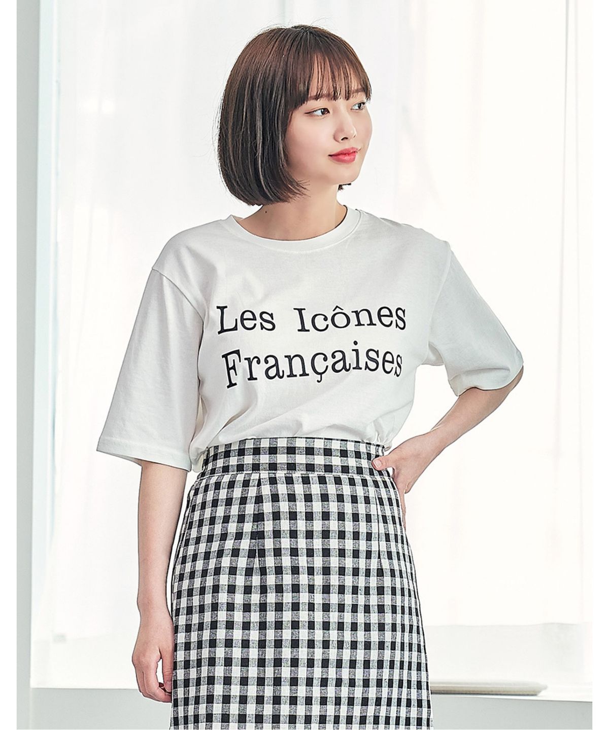 반에이크(VANAKE) 레스아 반팔 티셔츠_OB14TSME06Z