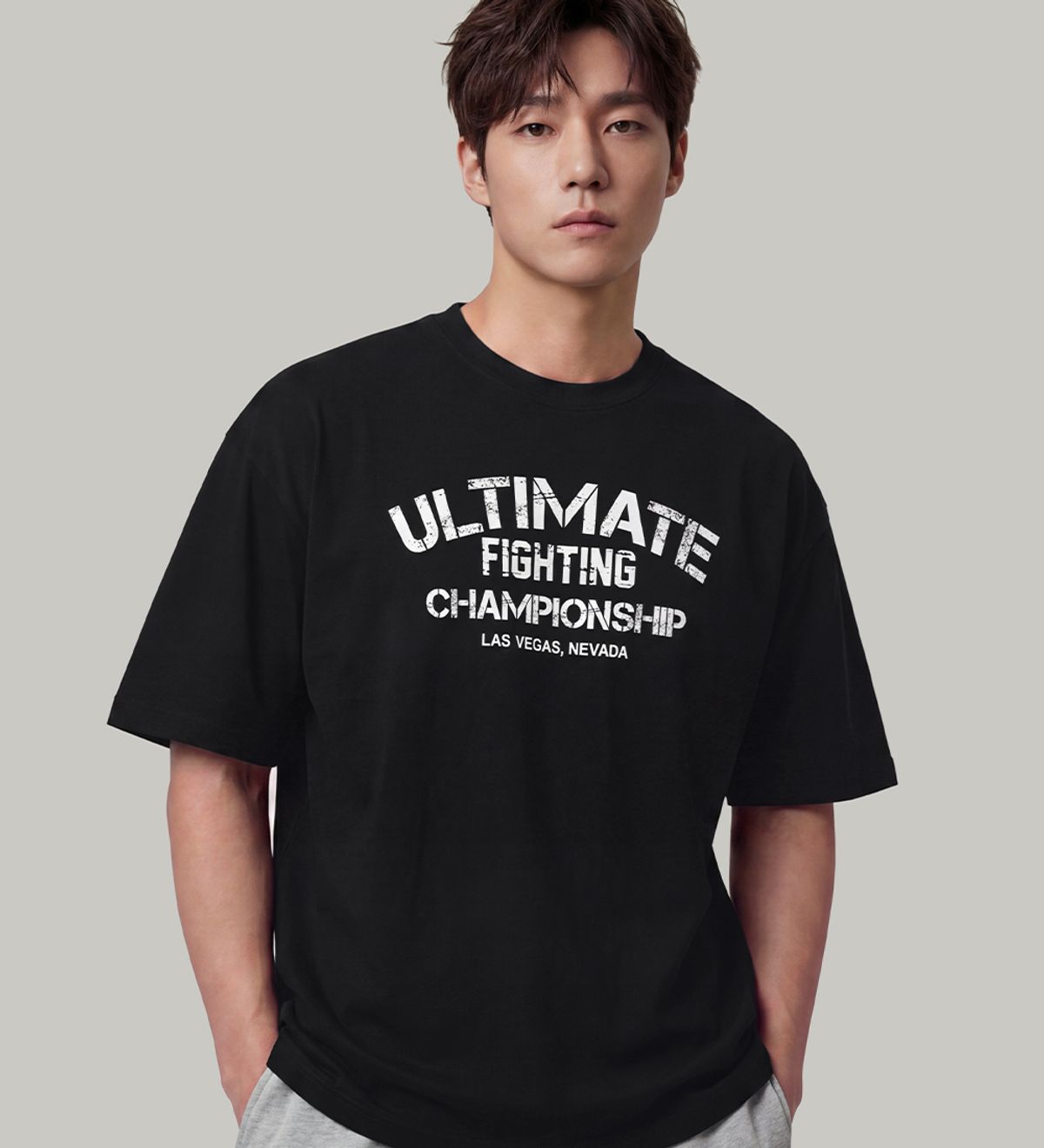 유에프씨 스포츠(UFC SPORT) UFC 얼티밋 빅로고 메가핏 반팔 티셔츠 블랙 U2SSX3101BK