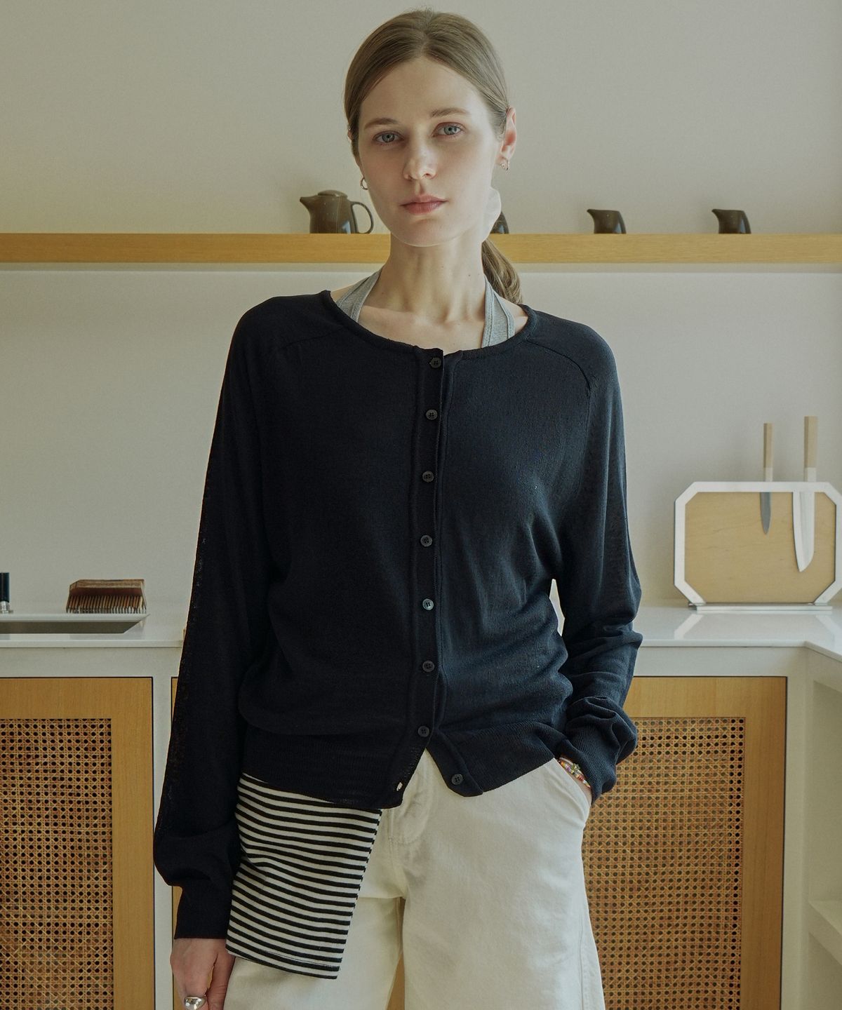 블레티(VLETI) Linen Blend Raglan Button Knit Cardigan (black)