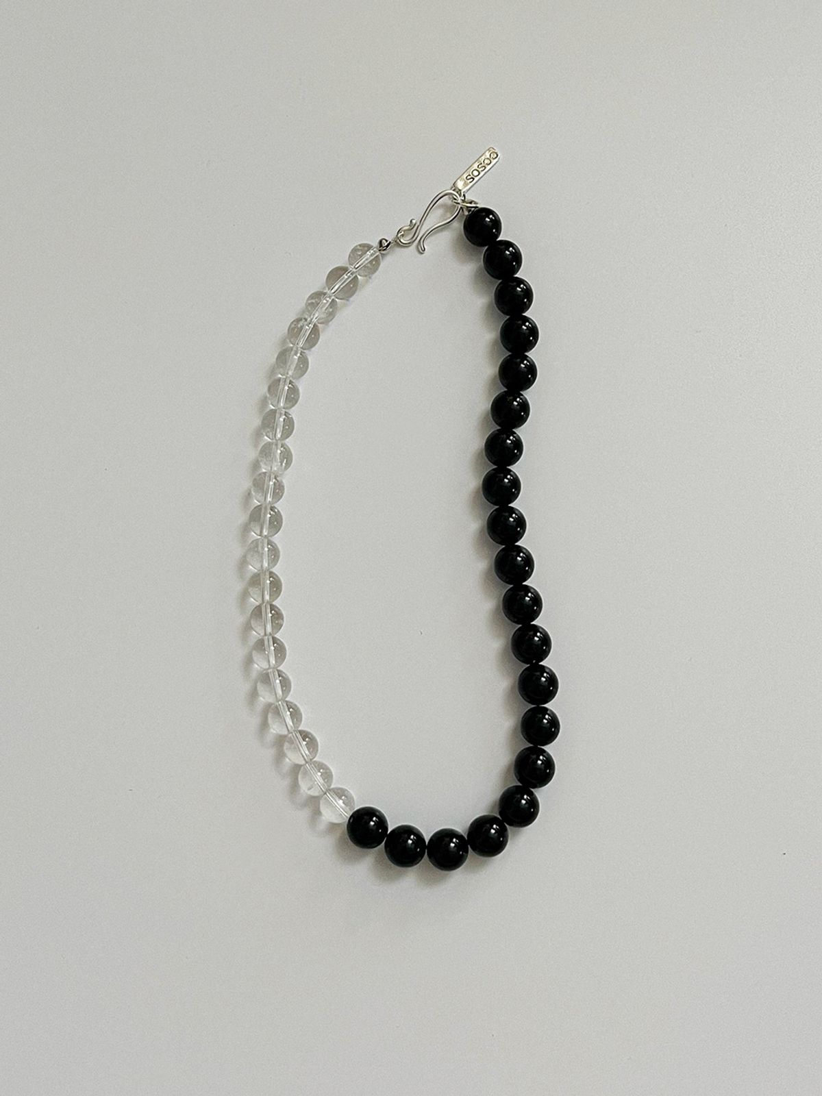 소수(SOSOO) Two Mix Gemstone Toggle Necklace [Clear]
