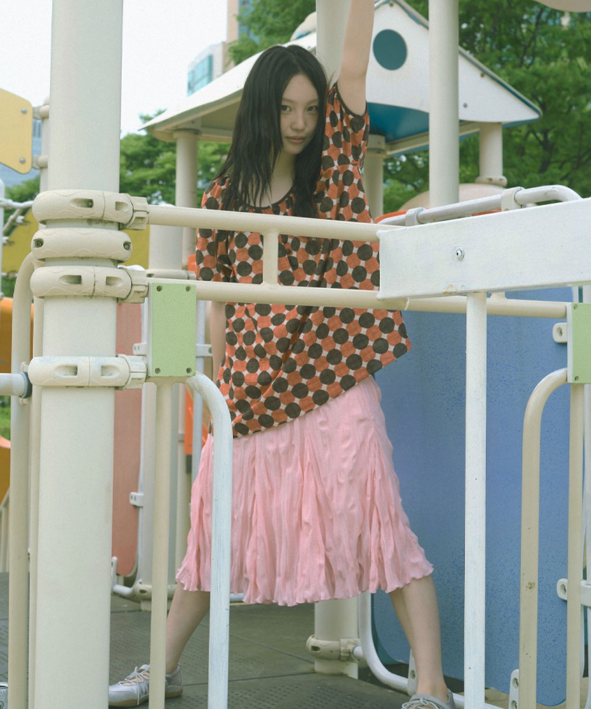 쿠키시(KOOKEESEE) 웨이브 크링클 고어드 스커트 (핑크)