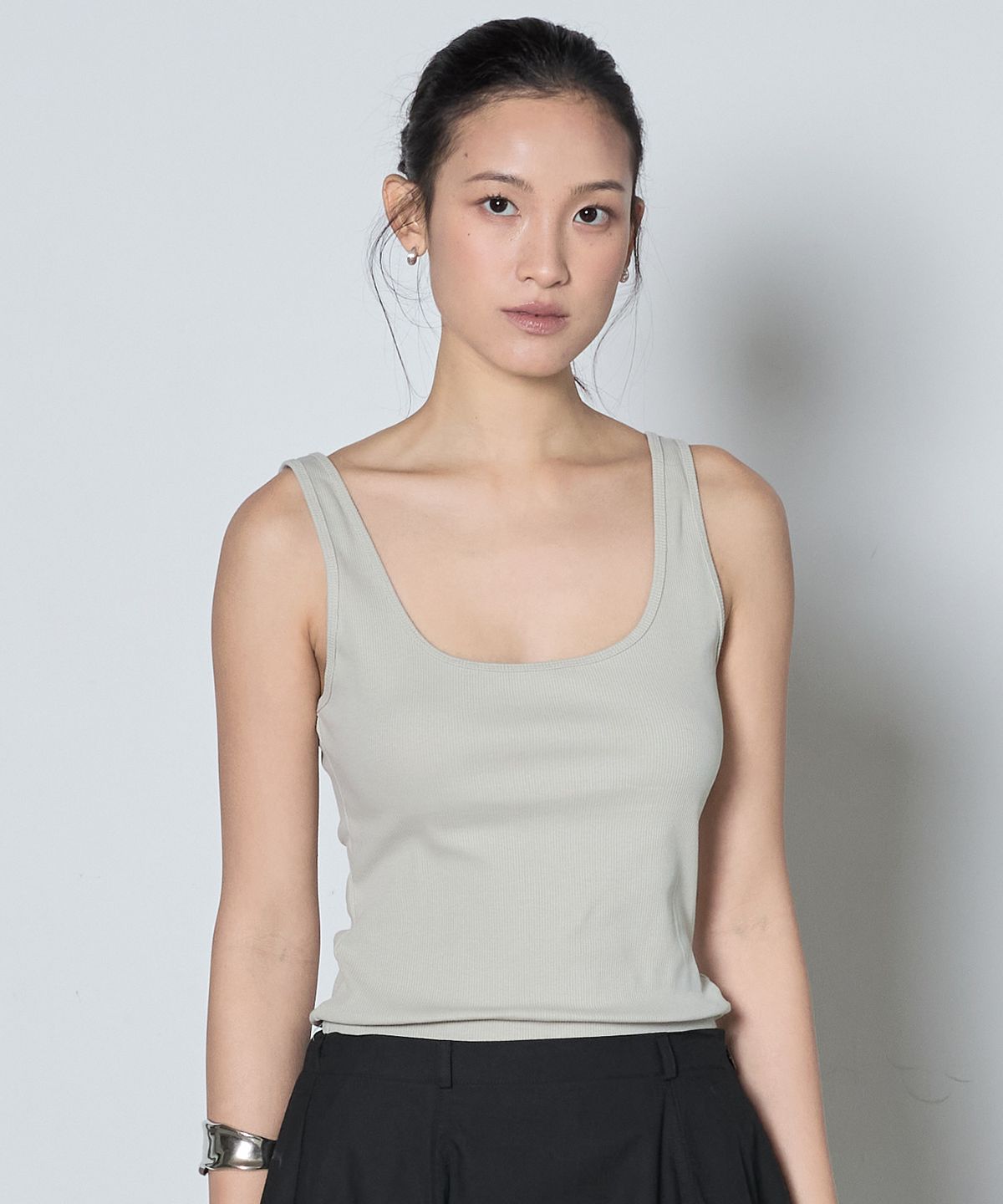 누토프(NUTOFFE) Square Sleeveless_Beige
