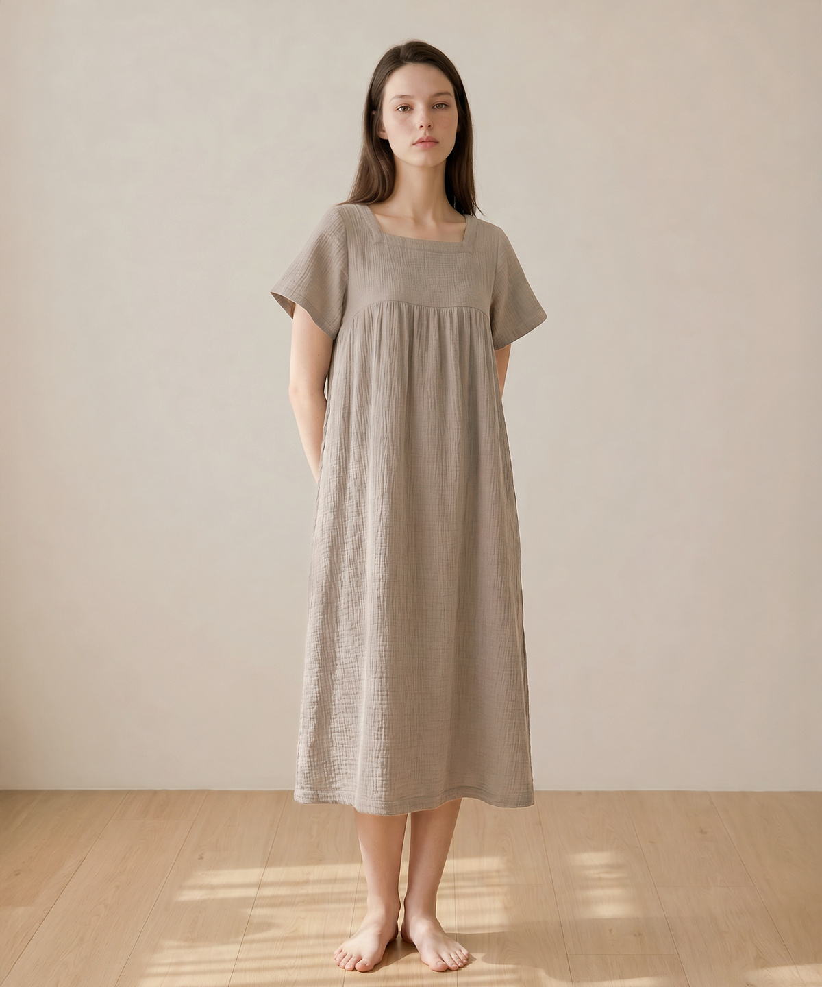 보일하우스(BOIL HOUSE) Airy Cotton Shirring Long One Piece (etoupe)