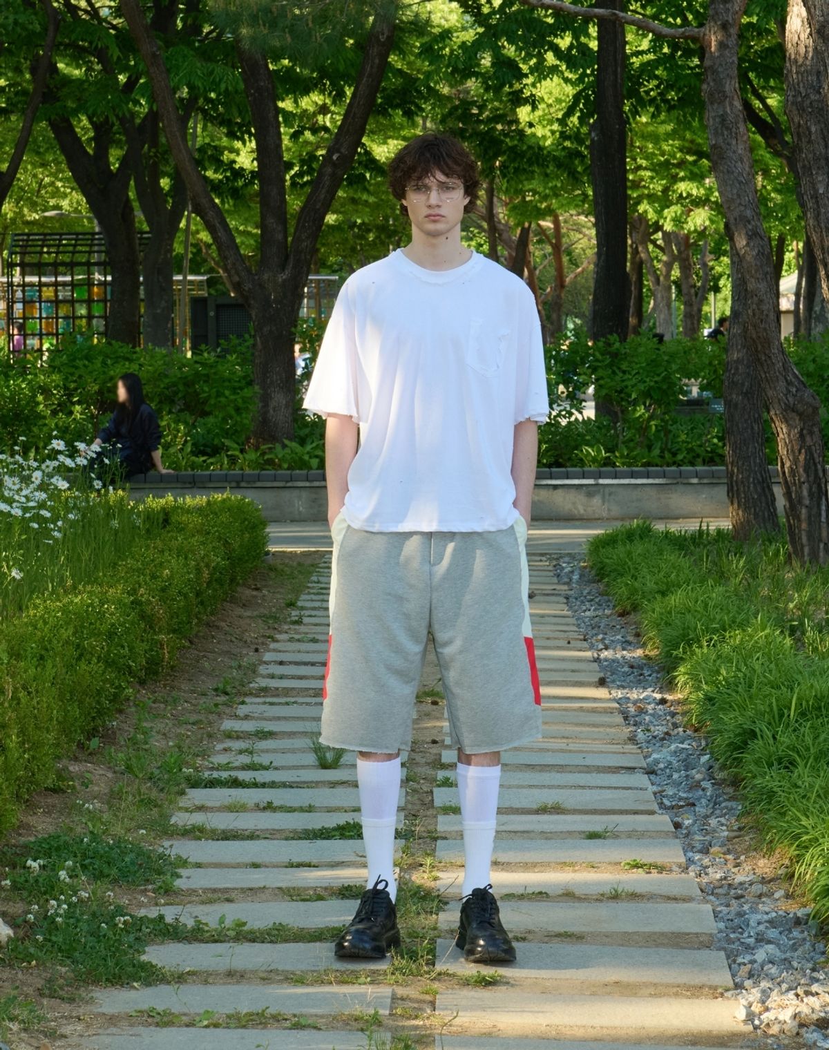 오디너리피플(ORDINARY PEOPLE) RE : Patchline Color Damage Washed Trackers Sweat Half Pants [GRAY]