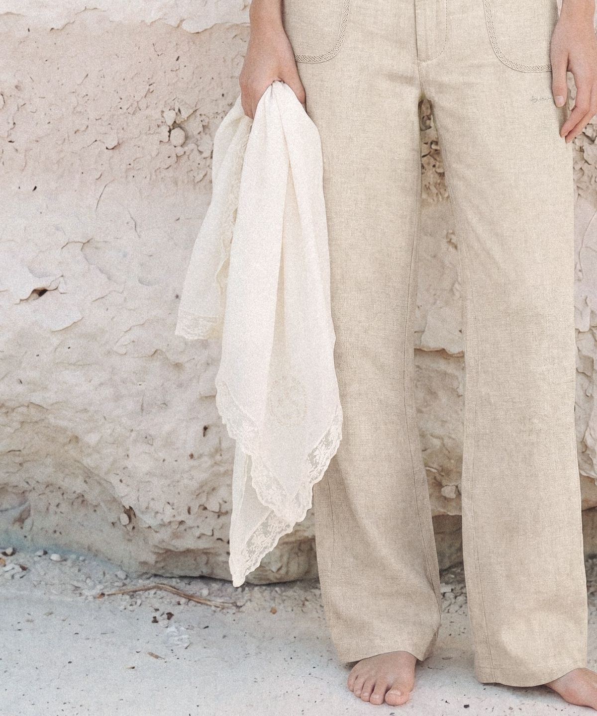 폴뉴아(FOLNUA) DUA LACE SCARF (CREAM)