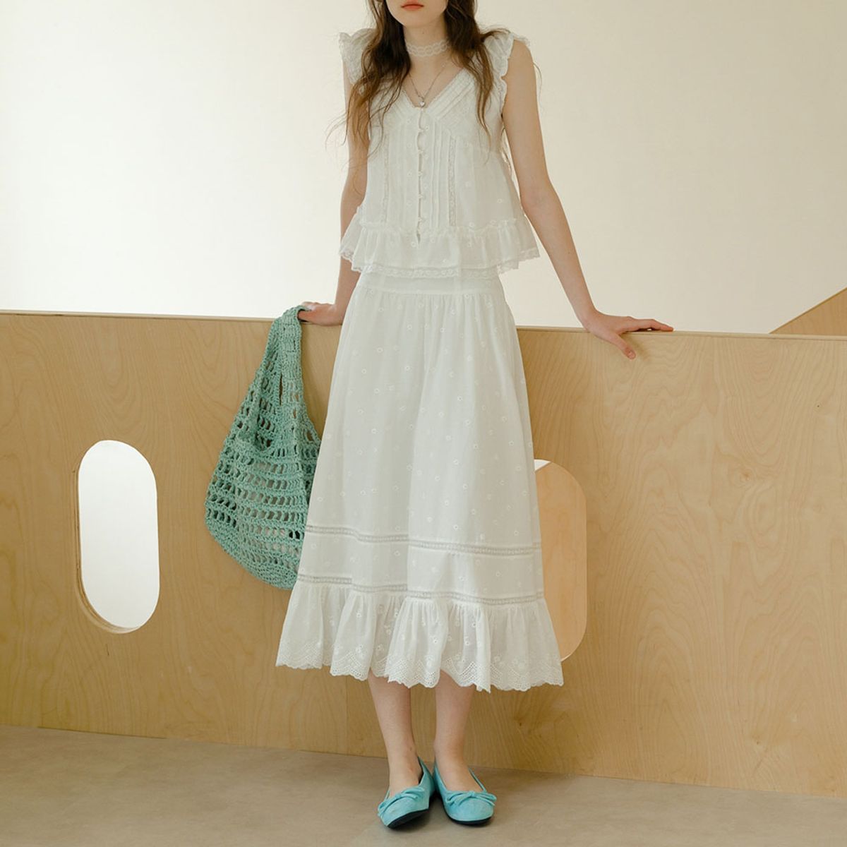 쎄무아듀(CEST MOIDEW) Cest_Embroidered lace trim skirt