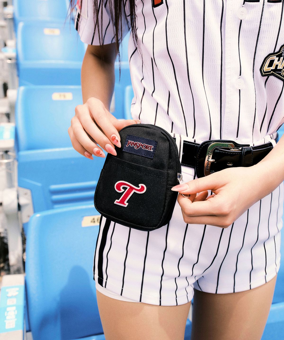 잔스포츠(JANSPORT) 잔스포츠 X LG TWINS 슈퍼 스태쉬 BLACK