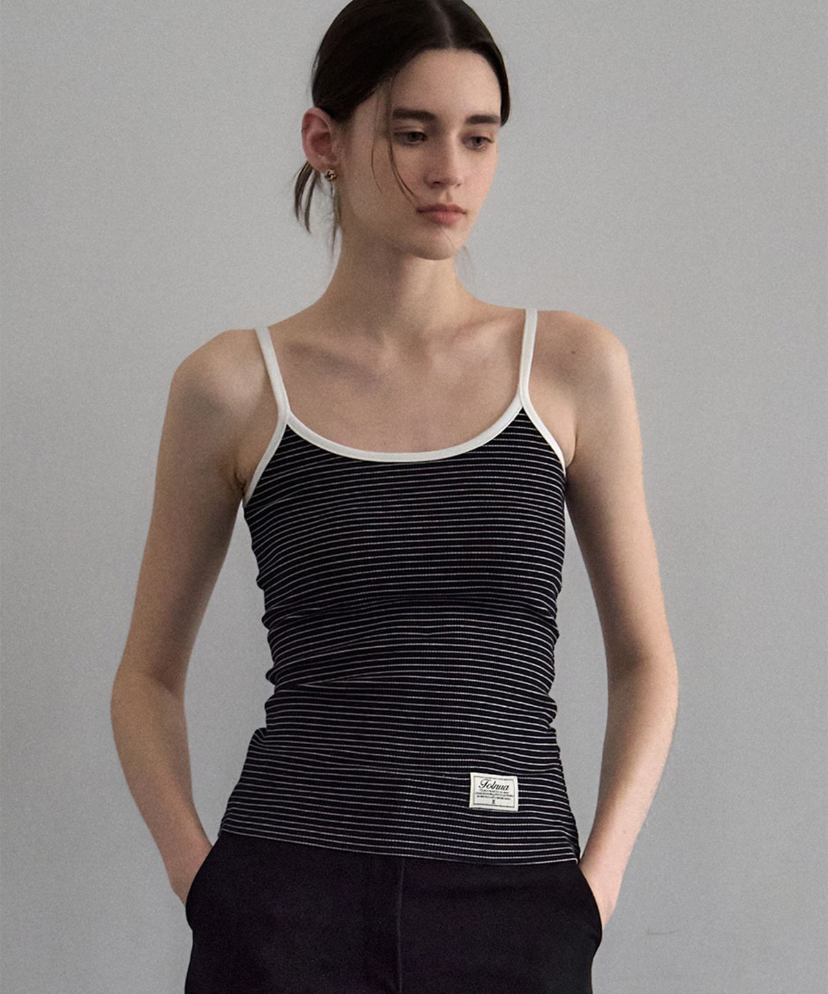 폴뉴아(FOLNUA) MINCE STRIPE SLEEVELESS (3COLOR)