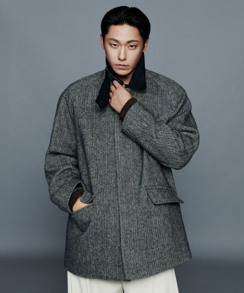 [이도현 PICK] 울 블렌드 헤링본 오버사이즈 하프 발마칸 코트 [그레이]