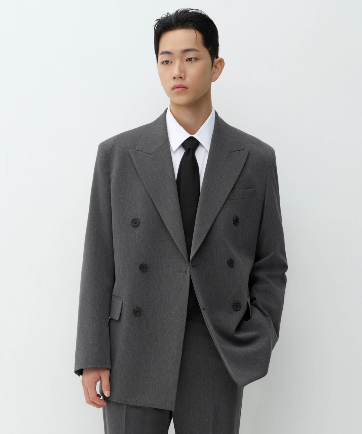 무신사 스탠다드(MUSINSA STANDARD) 오버사이즈 더블 브레스티드 블레이저 [미디엄 그레이]