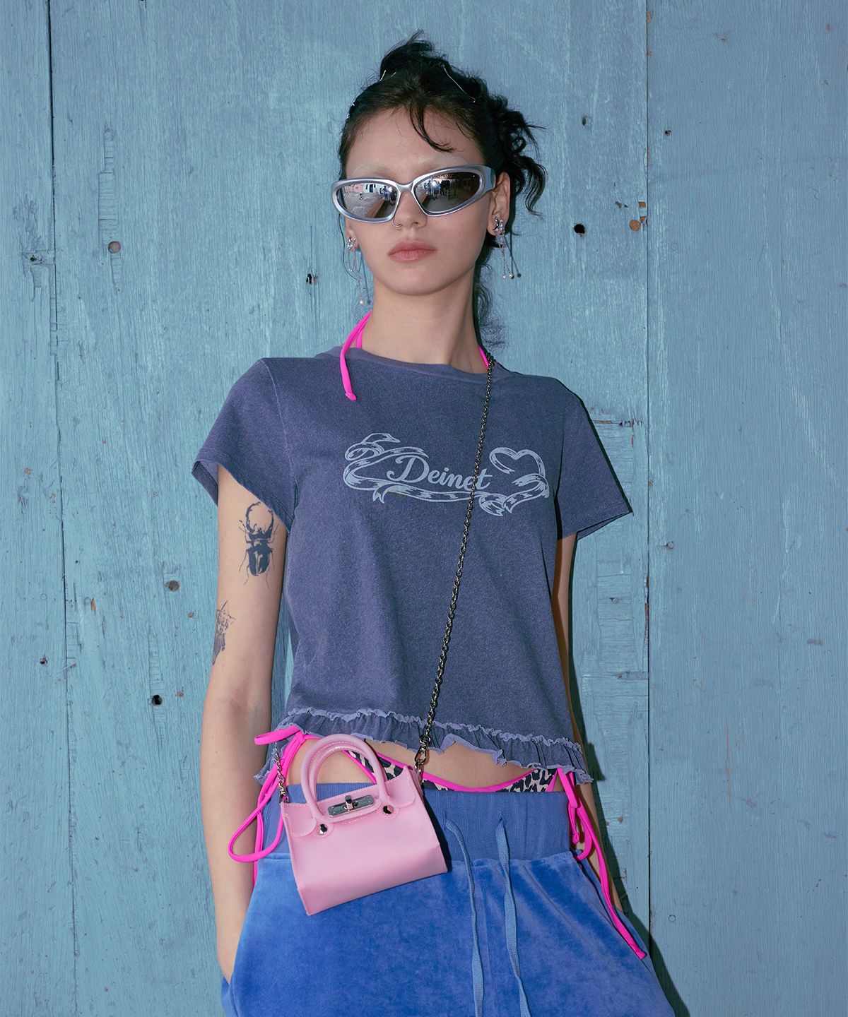 다이닛(DEINET) RUFFLE WASHED T-SHIRT IN NAVY