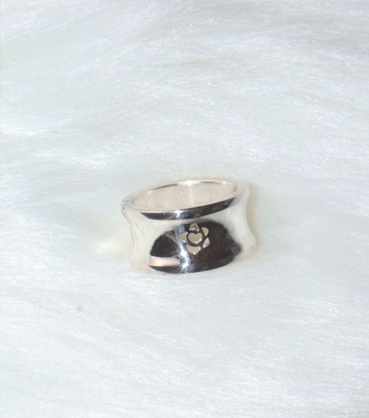 로아시(LOASI) lovely rose. bold rose hole ring