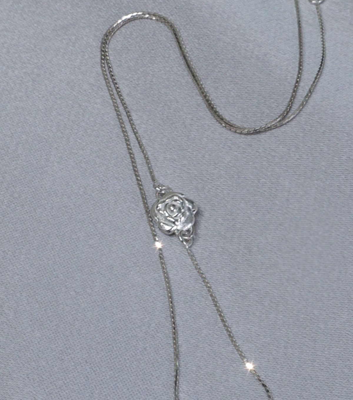 로아시(LOASI) lovely rose. rose chocker necklace