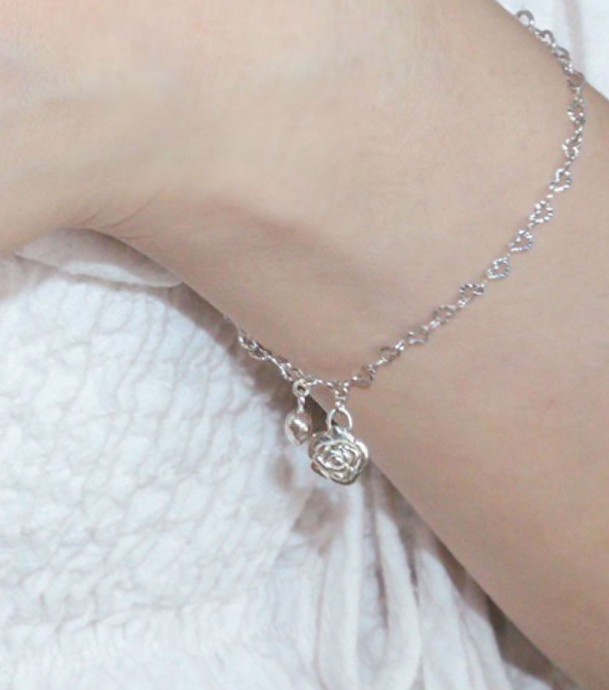 로아시(LOASI) lovely rose. rose heart chain bracelet