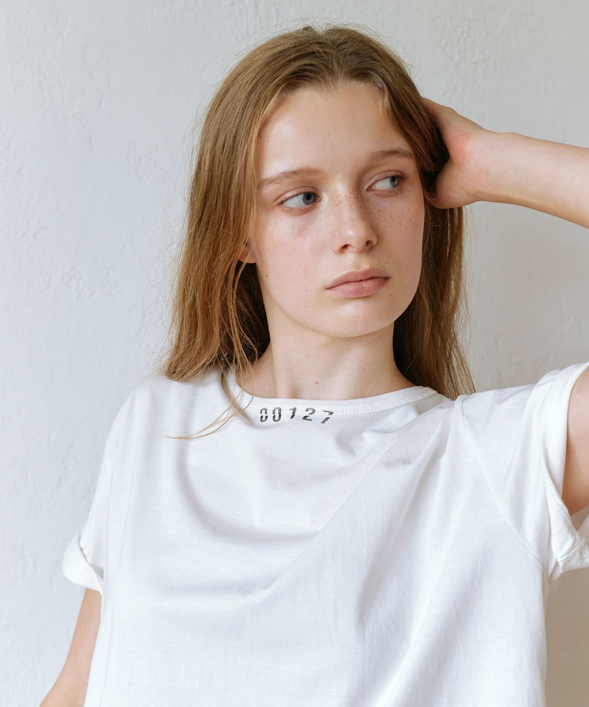 우네씬(UUNE SCENE) Unisex Record No.001 T-Shirt_Ivory