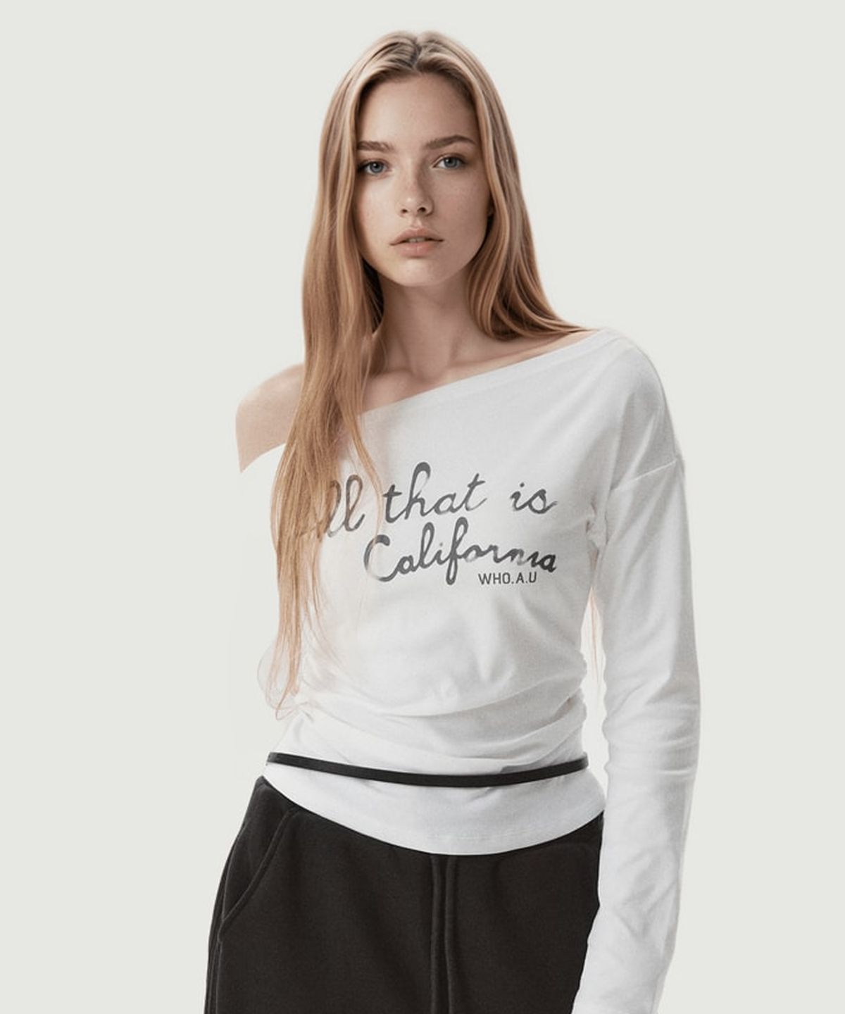후아유(WHO.A.U) One-Shoulder Long Sleeve T-shirt(F) / WHLAG3827F
