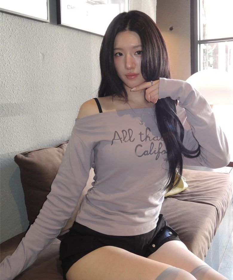 One-Shoulder Long Sleeve T-shirt(F) / WHLAG3827F