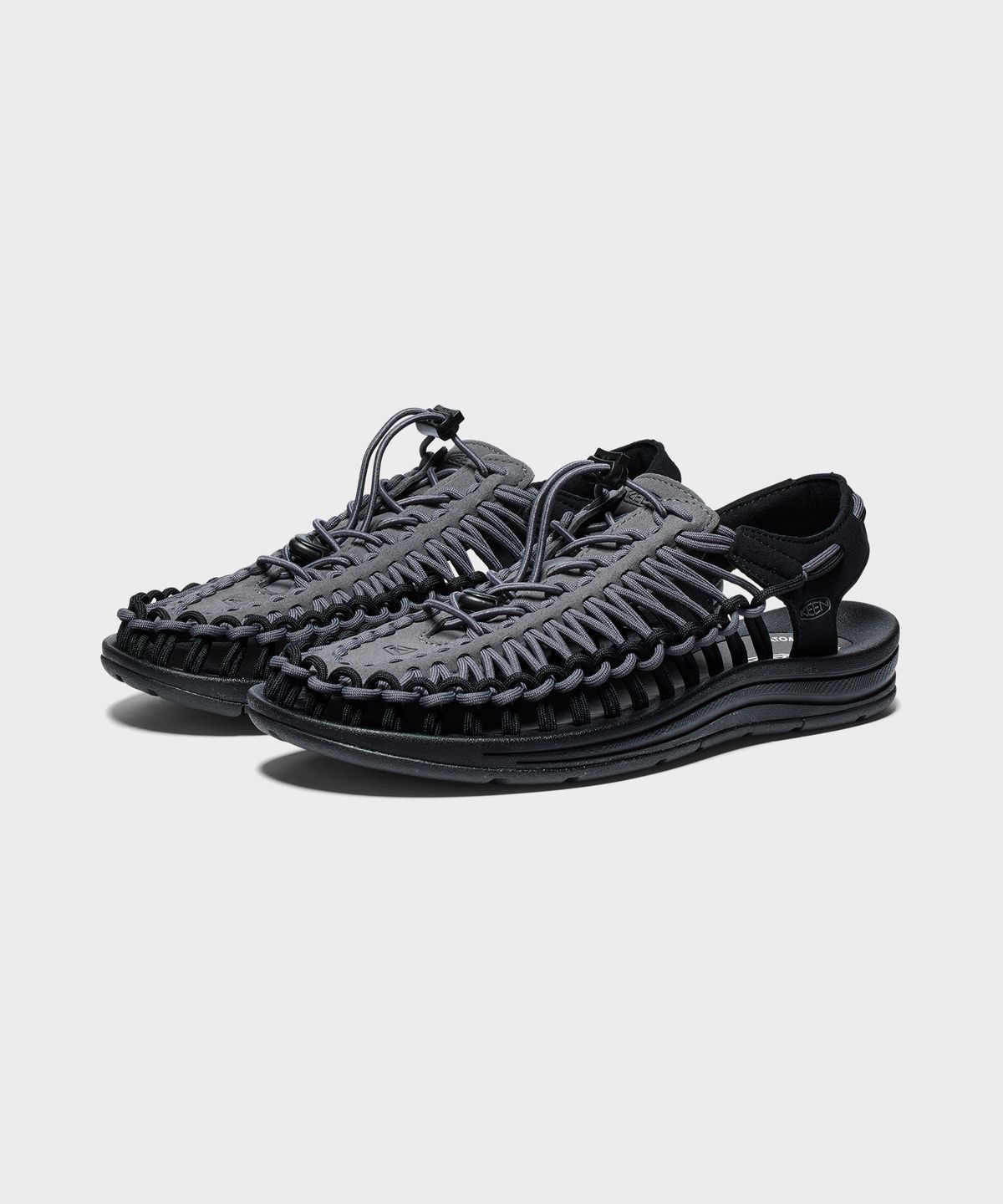 킨(KEEN) 유니크 남성 샌들 Magnet/Steel Grey