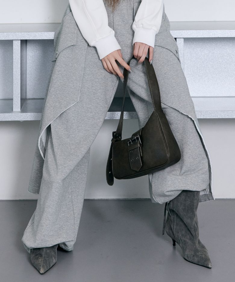 Half-Moon Belted Bag [ Brown ]