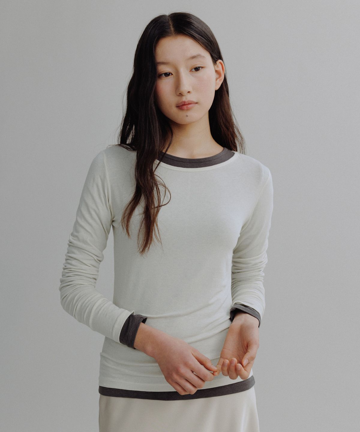 망고매니플리즈(MANGO MANY PLEASE) NILAH LAYERED TEE_IVORY