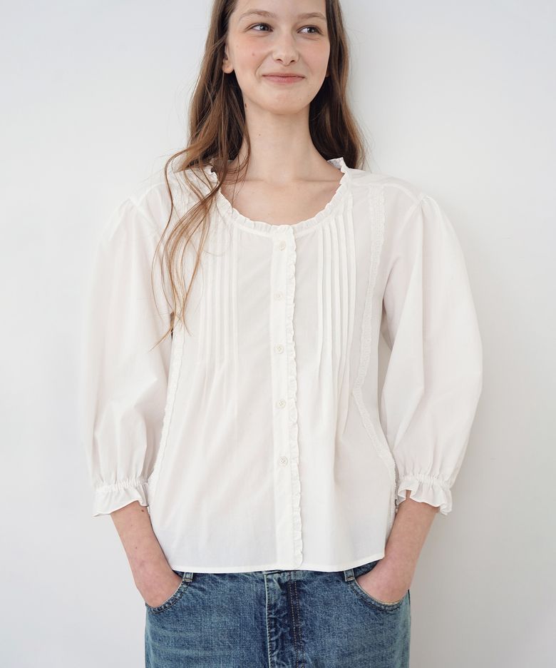 [브랜드위크 20%쿠폰] PINTUCK LACE FRILL BLOUSE_IVORY