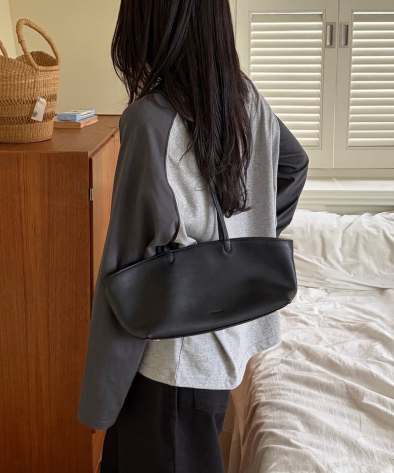 [제제로 PICK] LONG HANDLE SHOULDER BAG_BLACK