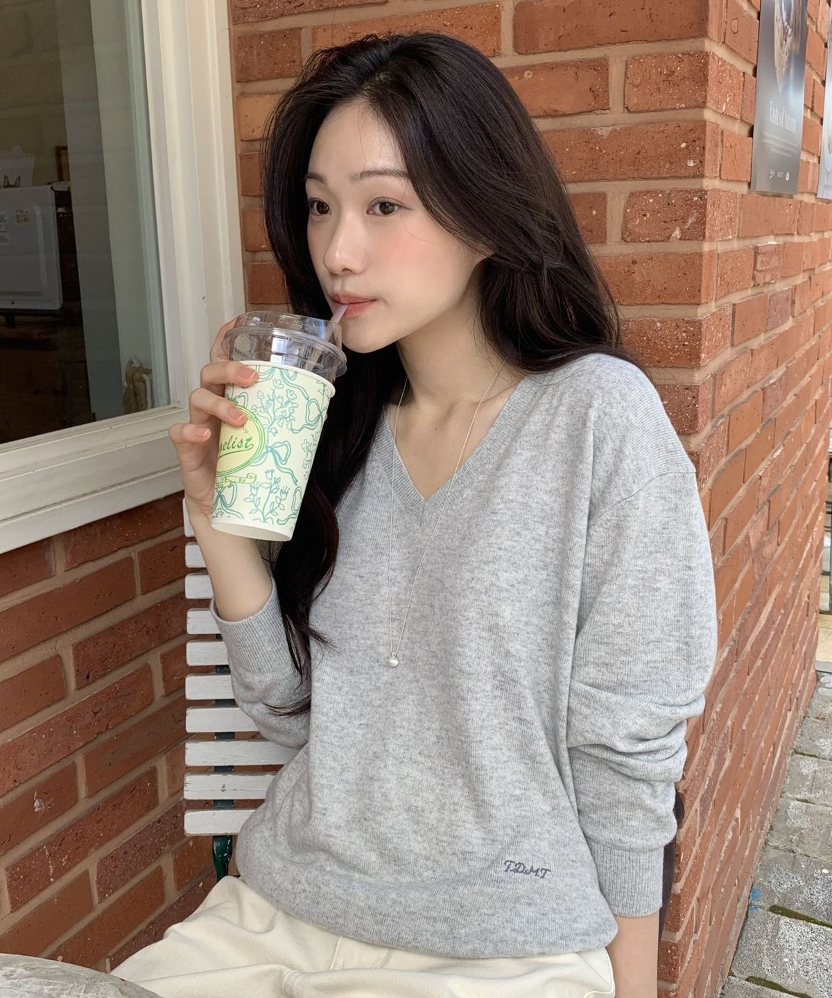 튜드먼트(TTUDEMENT) ESSENTIAL CASH BLEND V-NECK KNIT_MELANGE GREY