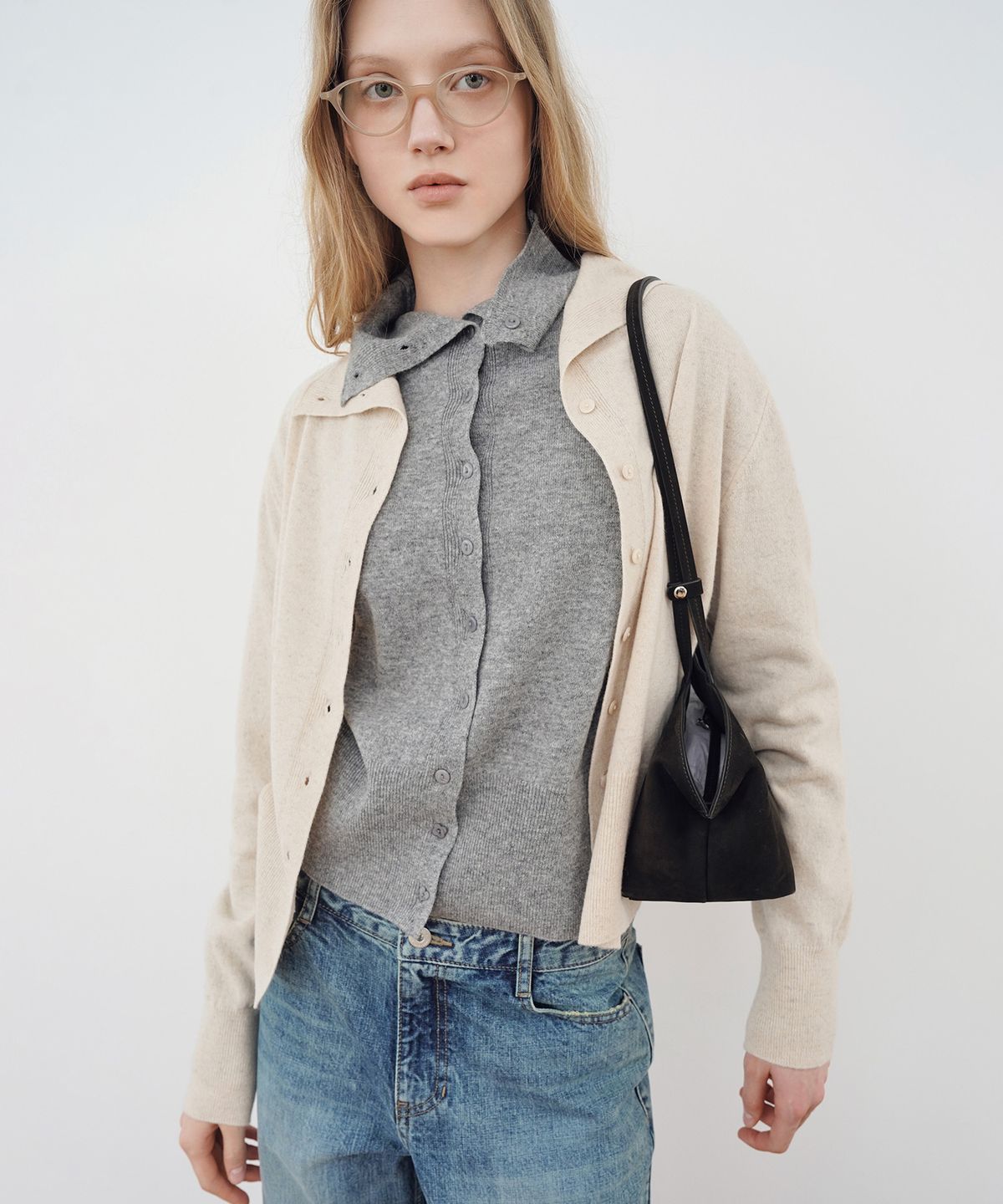 튜드먼트(TTUDEMENT) HIGH-NECK KNIT CARDIGAN_LIGHT BEIGE