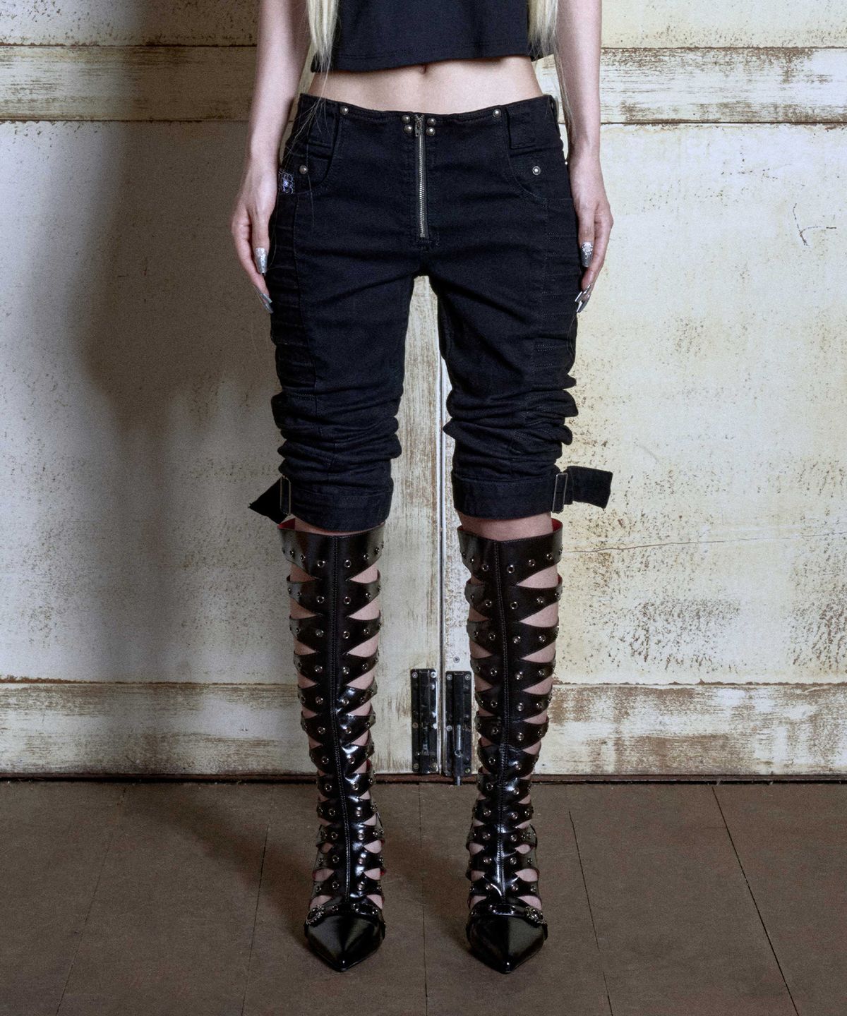 오퍼스 0012(OPUS 0012) Op.08 MOTOBACK CAPRI PANTS BLACK