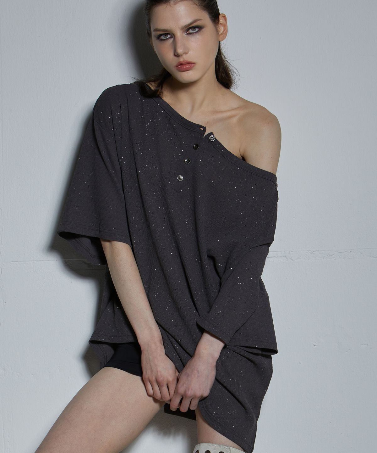 게이트리스(GATELESS) METAL HALF T-SHIRT