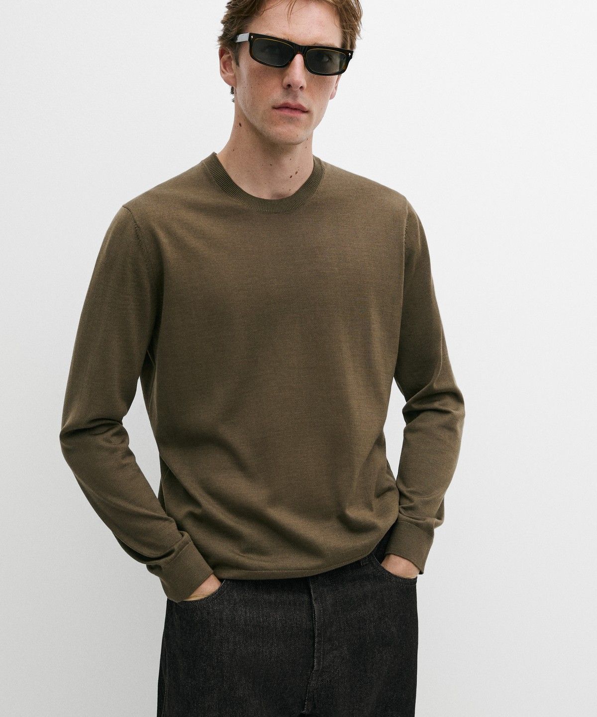 마시모두띠(MASSIMO DUTTI) 100% 메리노 울 라운드넥 니트 스웨터