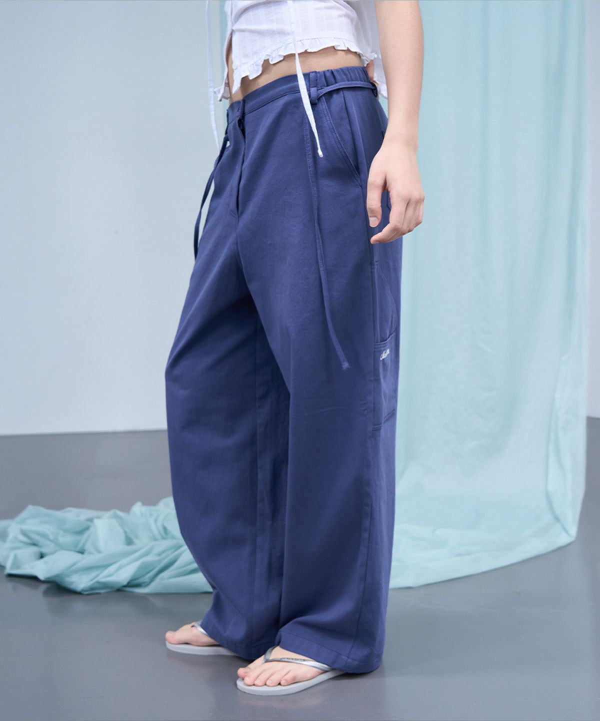 무드무스(MOODMOOSE) BIBBLE LONG PANTS BLUE [MMSU1PT32BE]