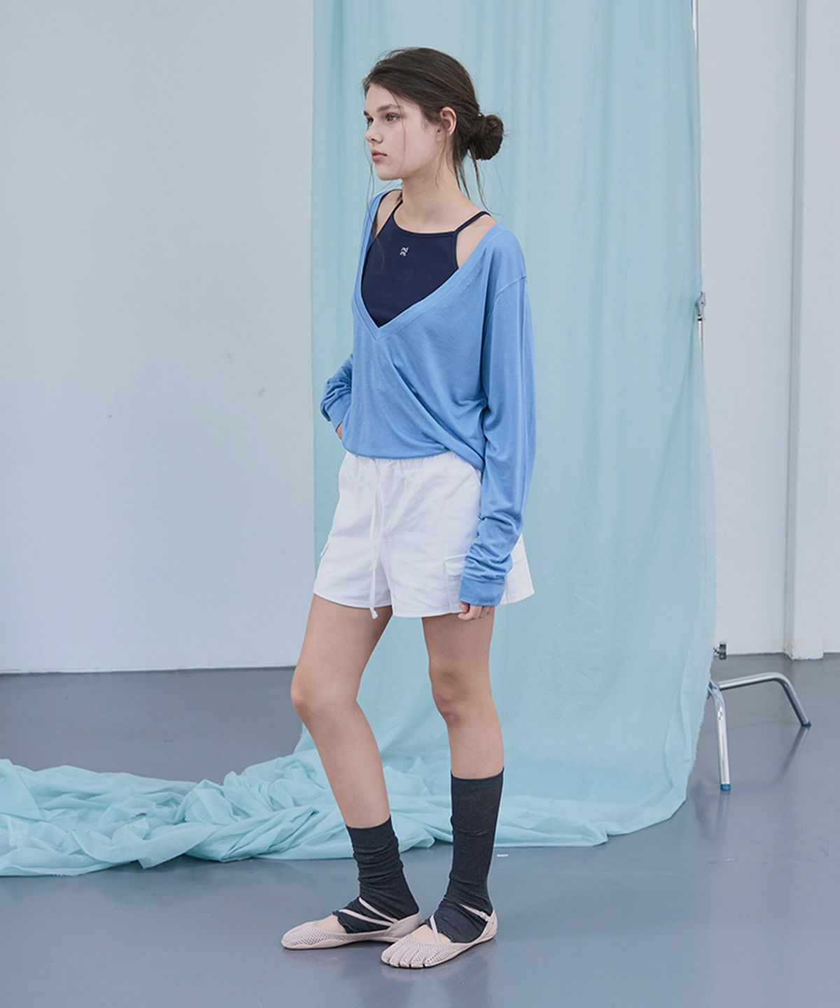 무드무스(MOODMOOSE) Haze Deep V-neck T-shirt SKYBLUE [MMSU1TS14SB]