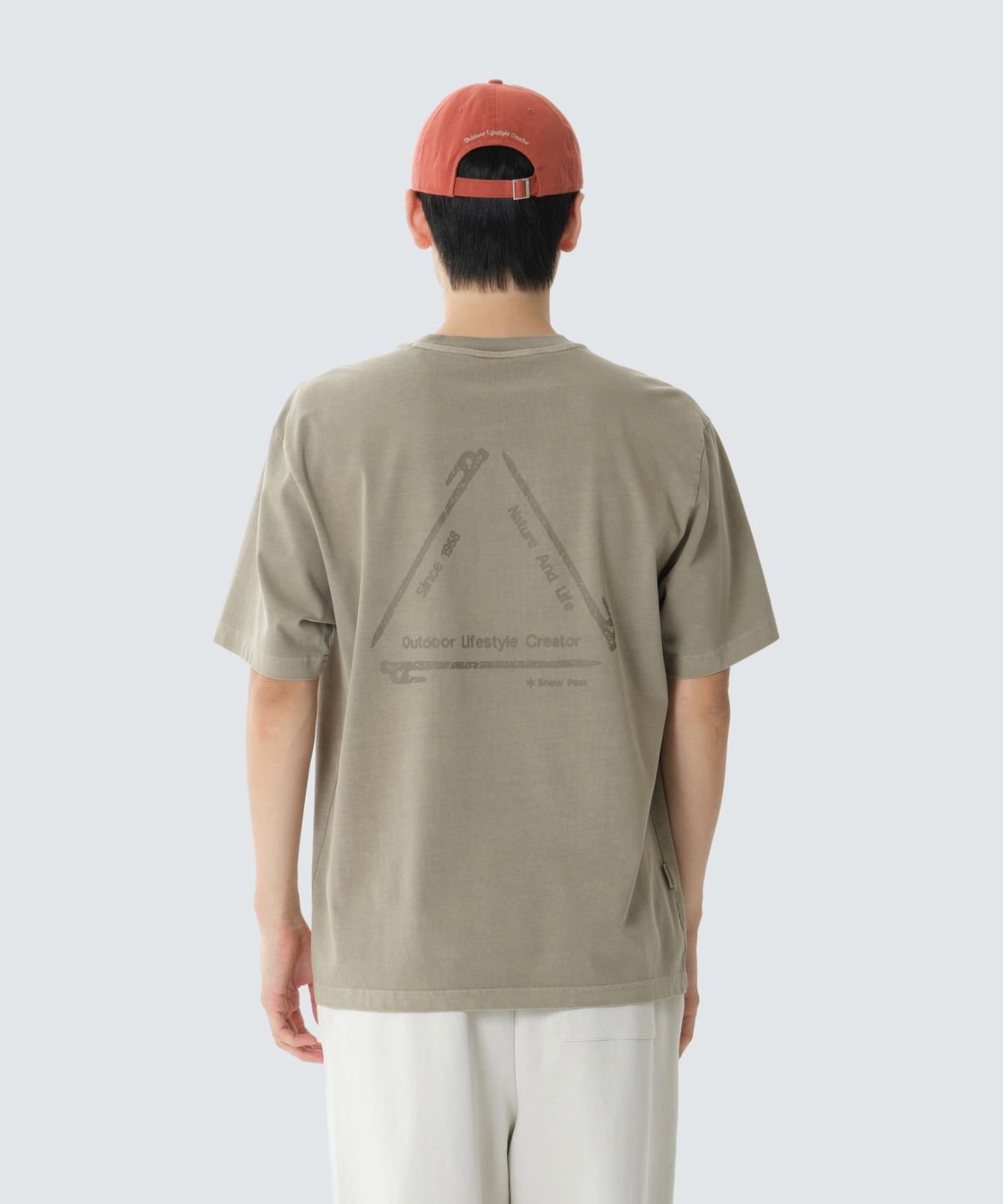 스노우피크 어패럴(SNOWPEAK APPAREL) 피그먼트 다잉 그래픽 반팔 티셔츠 (S26FUFTS66) Tan Gray