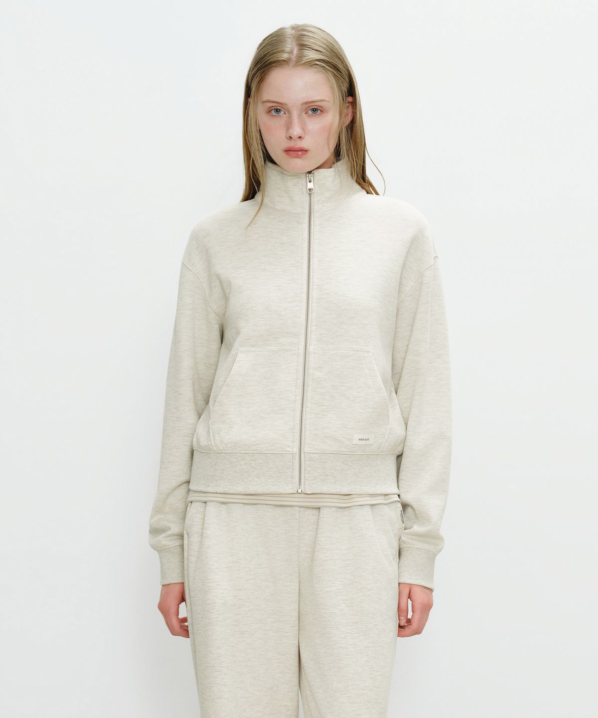 마리떼 프랑소와 저버(MARITHÉ + FRANҪOIS GIRBAUD) W BASIC HIGH NECK ZIPUP oatmeal