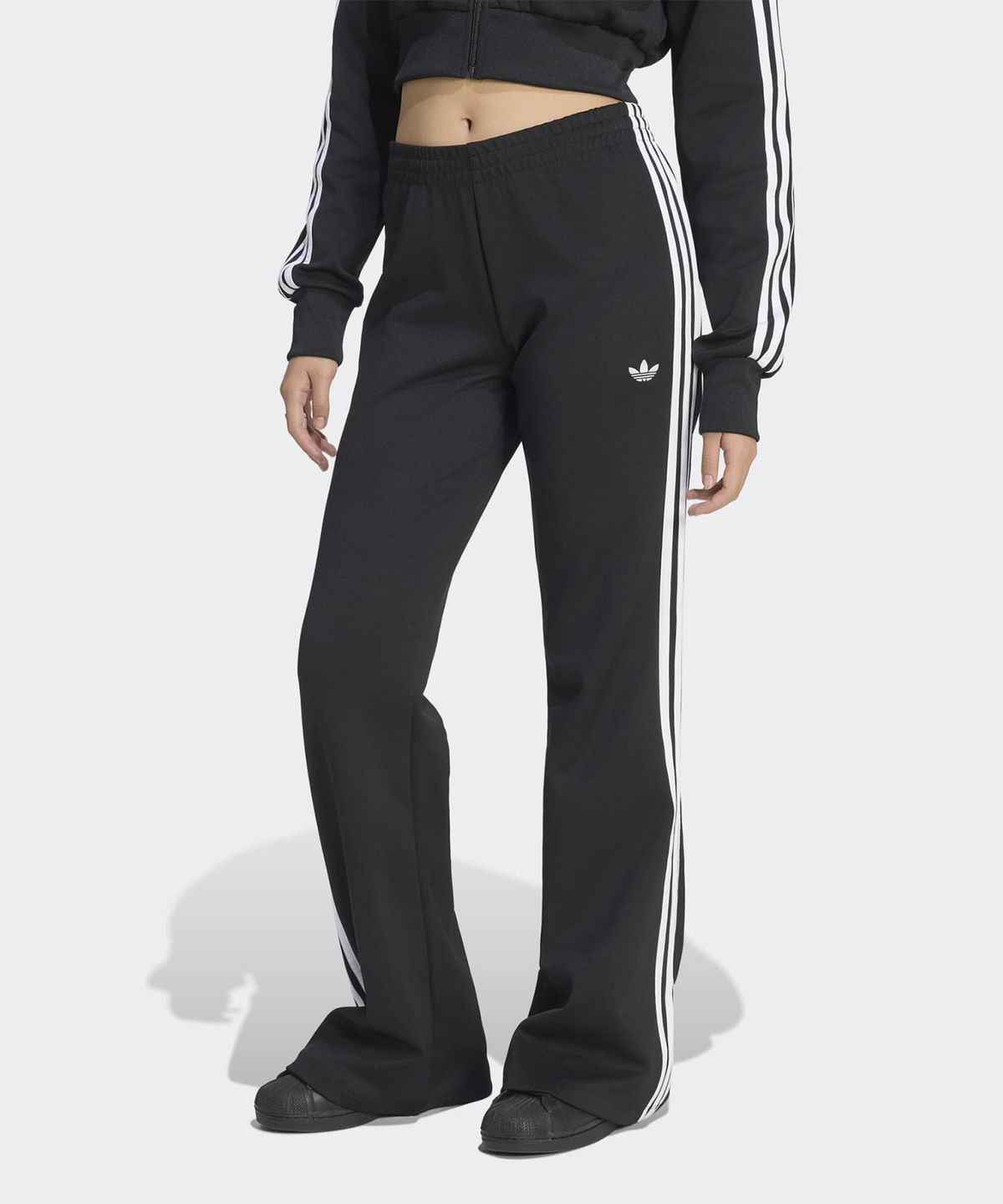 아디다스(ADIDAS) 3S 플레어드 팬츠 - 블랙:화이트 / KQ6424